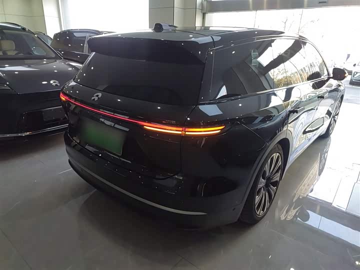 Фото 7 - Nio ES8