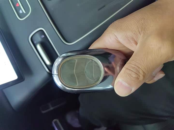 Фото 9 - Nio ES8