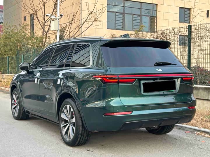 Фото 9 - LiXiang One