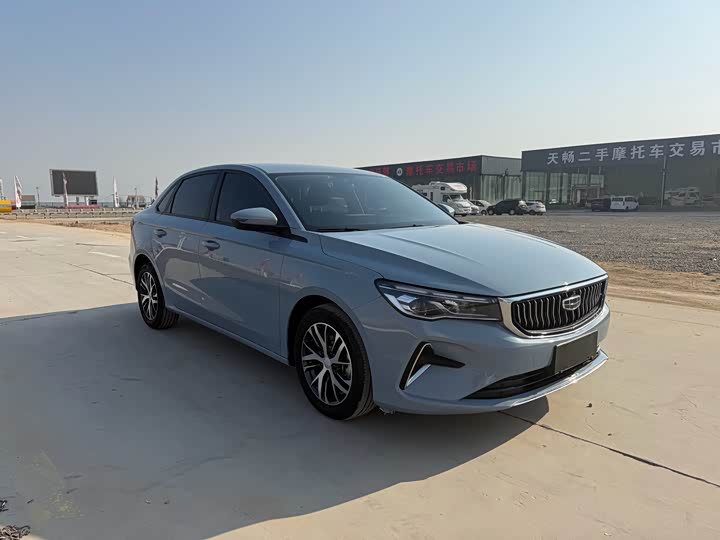 Фото 3 - Geely Emgrand