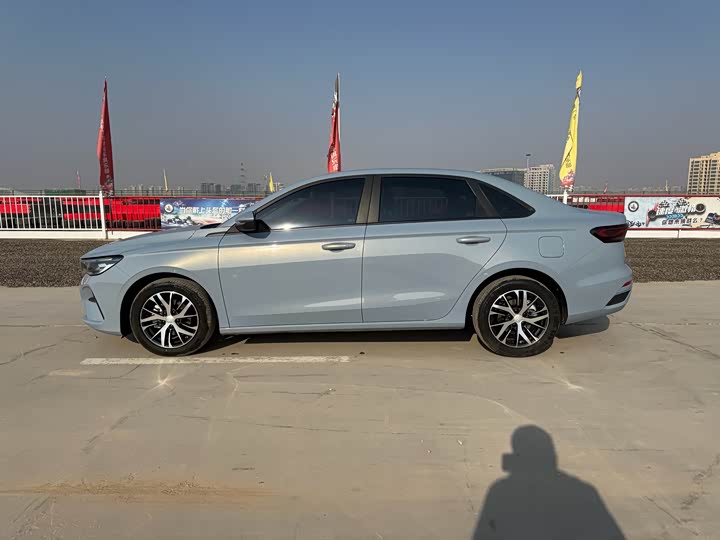 Фото 4 - Geely Emgrand