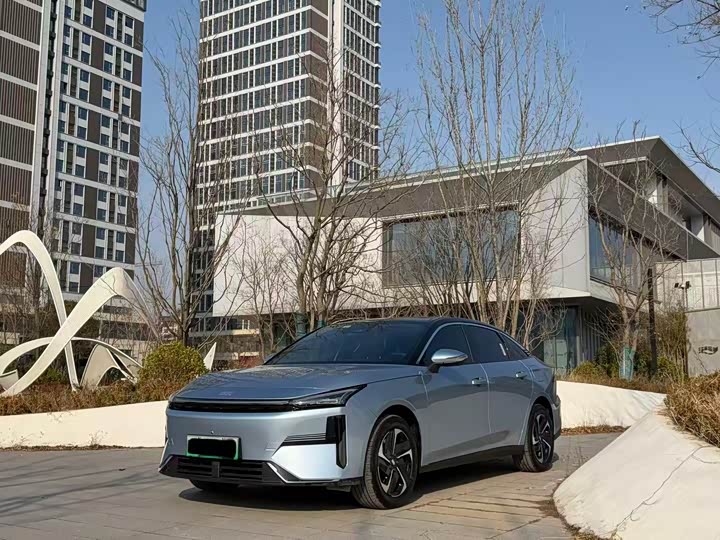 Фото 1 - Geely Galaxy L6