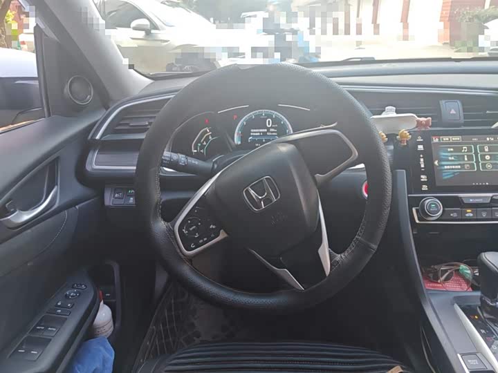 Фото 3 - Honda Civic