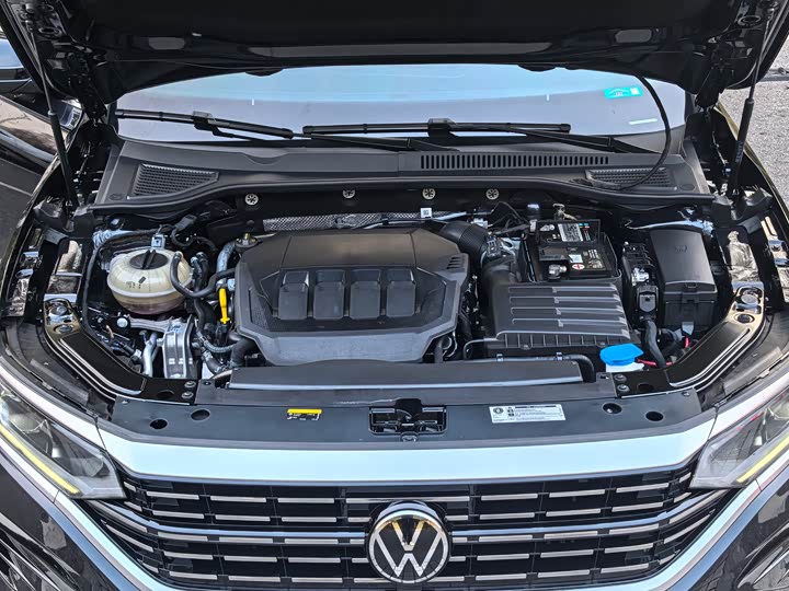 Фото 8 - Volkswagen Passat