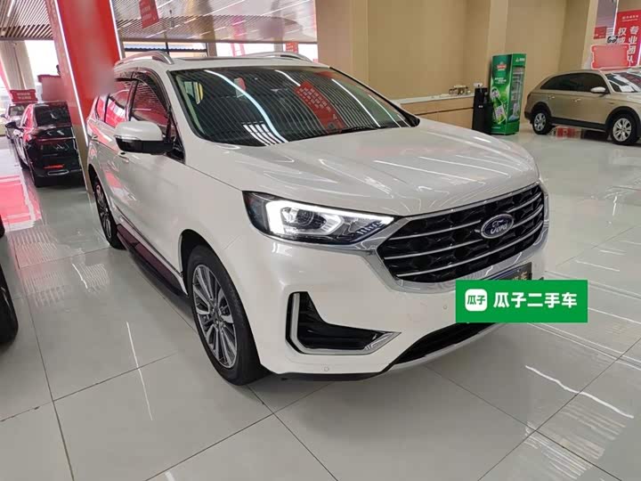 Фото 4 - Ford Edge