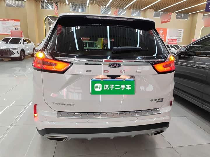 Фото 6 - Ford Edge