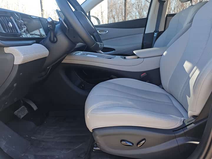 Фото 8 - BYD Sea Lion 05 EV