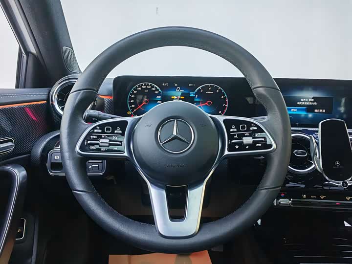 Фото 6 - Mercedes-Benz A-Class