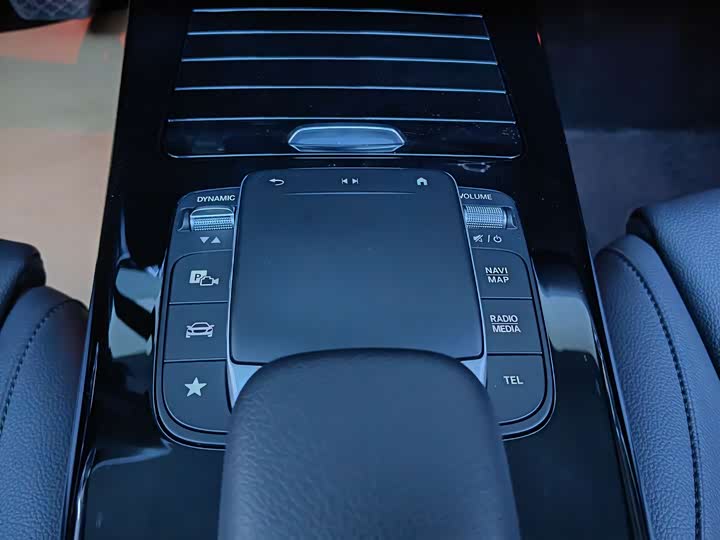 Фото 8 - Mercedes-Benz A-Class