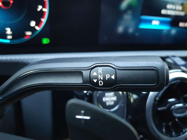 Фото 9 - Mercedes-Benz A-Class