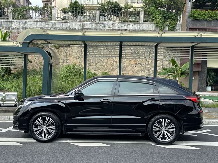 Фото 3 - Honda Avancier