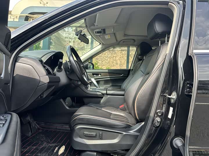 Фото 9 - Honda Avancier