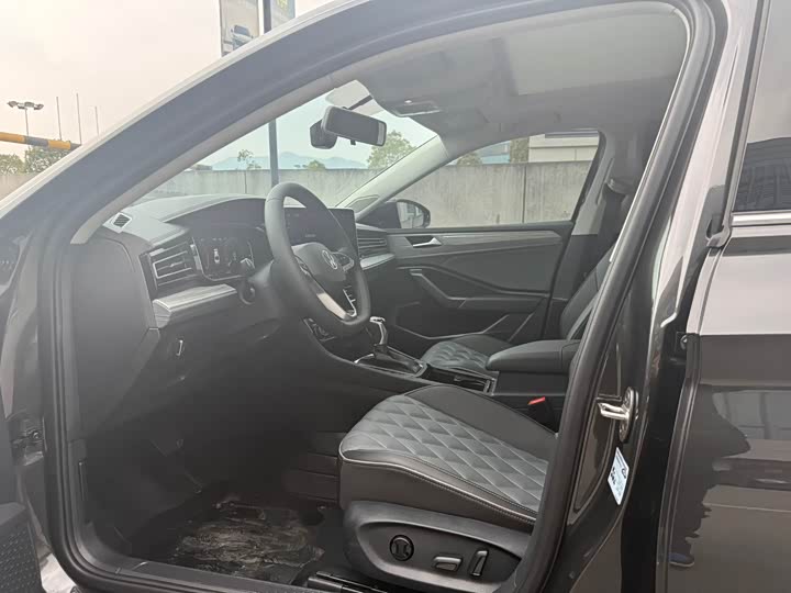 Фото 6 - Volkswagen Sagitar L