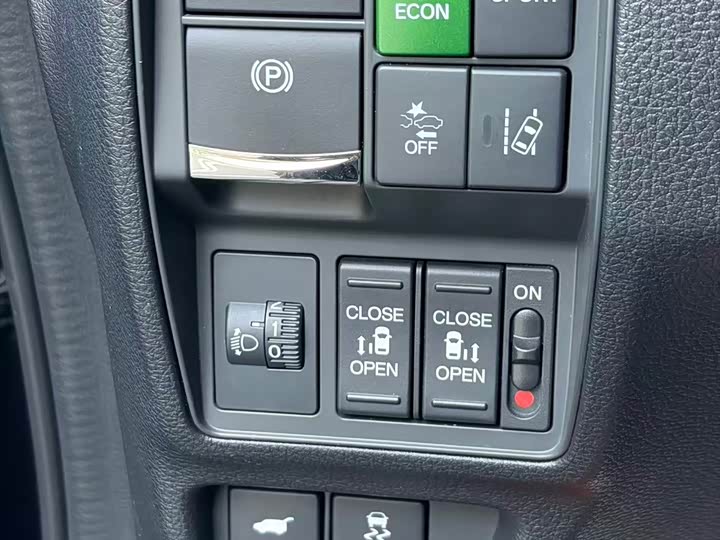 Фото 7 - Honda Odyssey