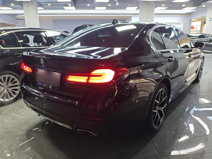 Фото 7 - BMW 5 Series