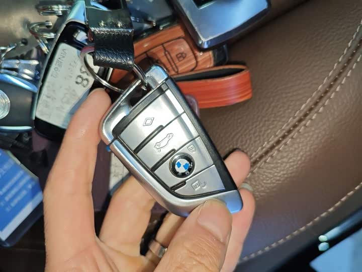 Фото 9 - BMW 5 Series