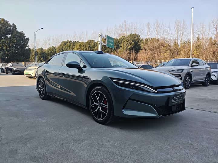 Фото 2 - BYD Han L