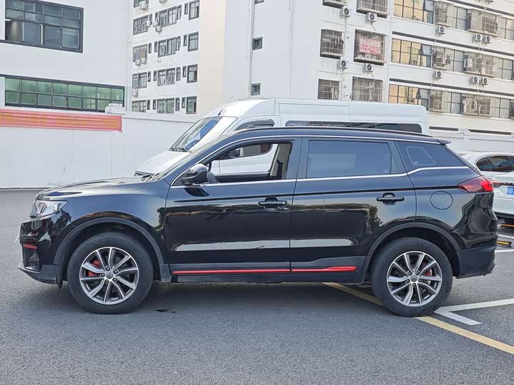 Фото 3 - Geely Atlas