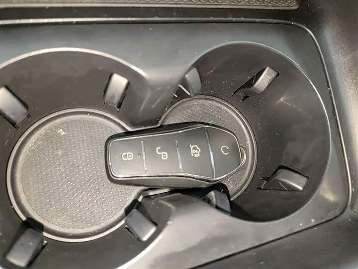 Фото 9 - BYD Qin Plus