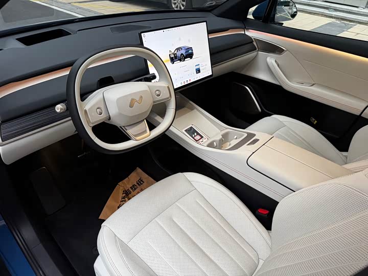 Фото 6 - Nio Onvo L60