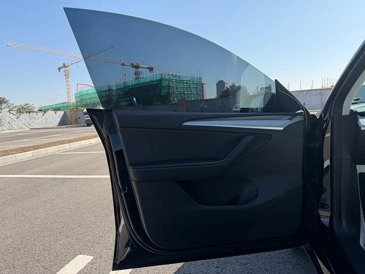 Фото 9 - Tesla Model Y