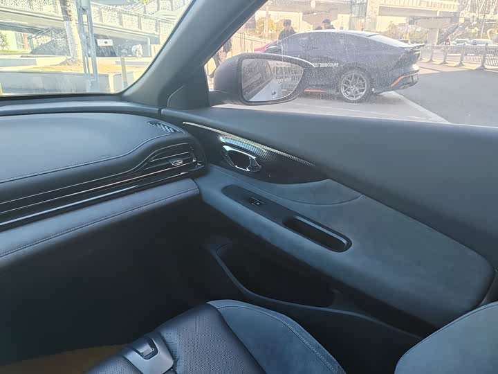 Фото 8 - GAC Trumpchi Empow R