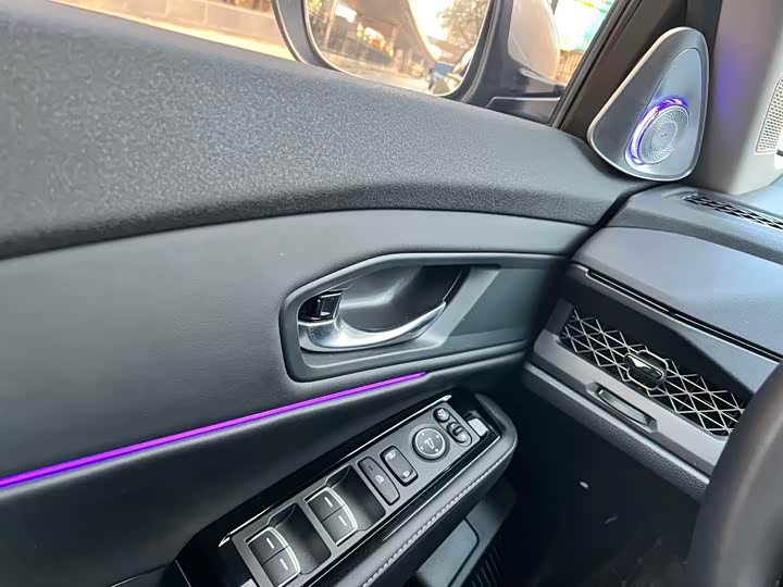 Фото 8 - Honda Accord