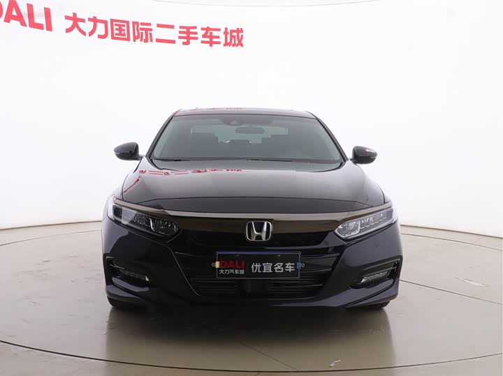 Фото 2 - Honda Accord