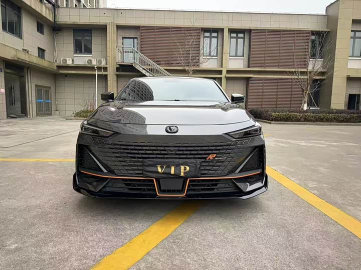 Фото 2 - Changan UNI-V