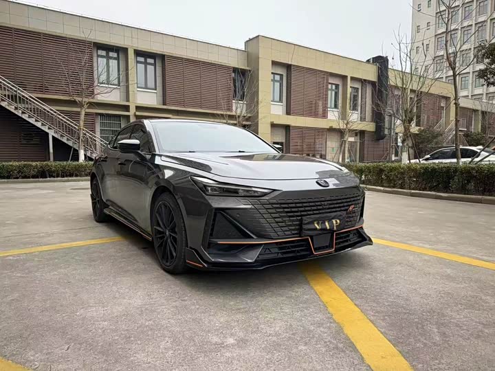 Фото 3 - Changan UNI-V