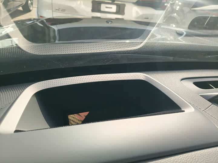 Фото 9 - Volvo XC90