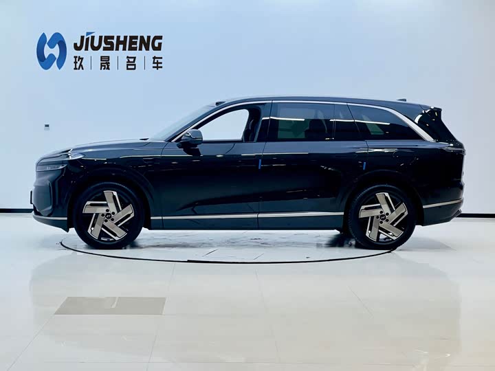 Фото 3 - Nio Onvo L90