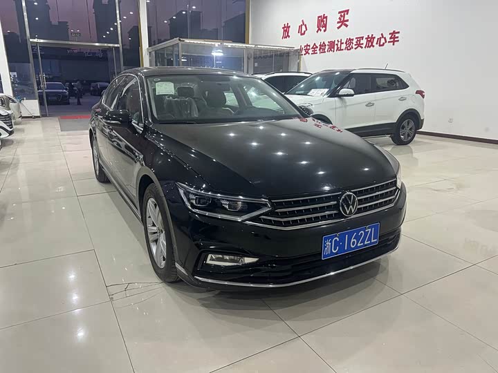 Фото 2 - Volkswagen Magotan