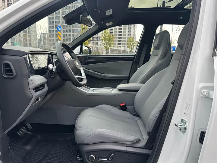 Фото 8 - Geely Galaxy L7