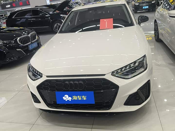 Фото 2 - Audi A4L