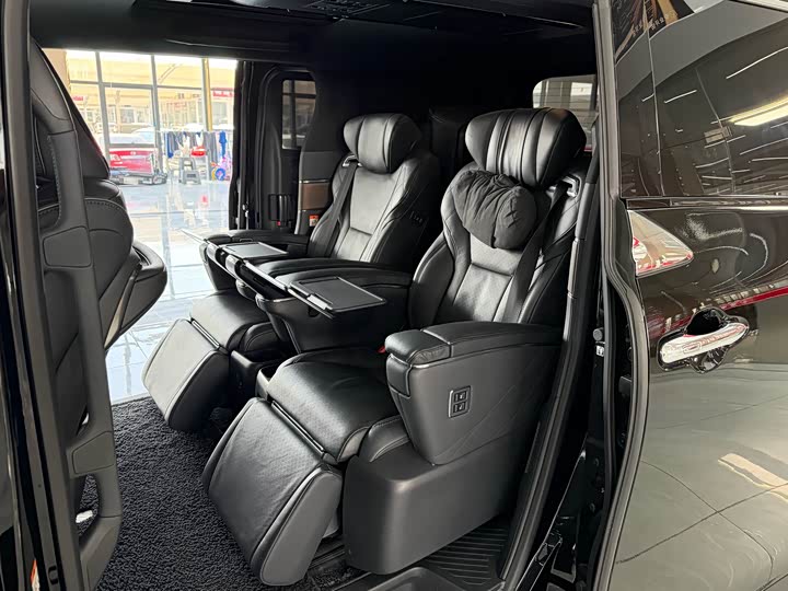 Фото 8 - Toyota Alphard