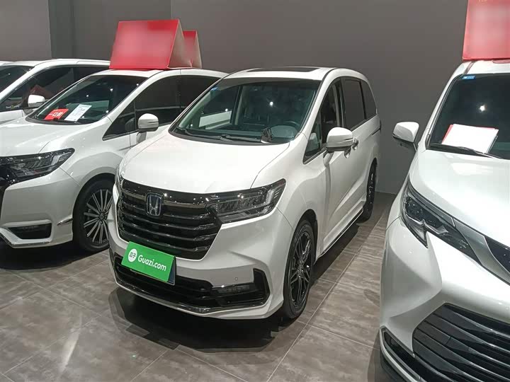 Фото 1 - Honda Odyssey