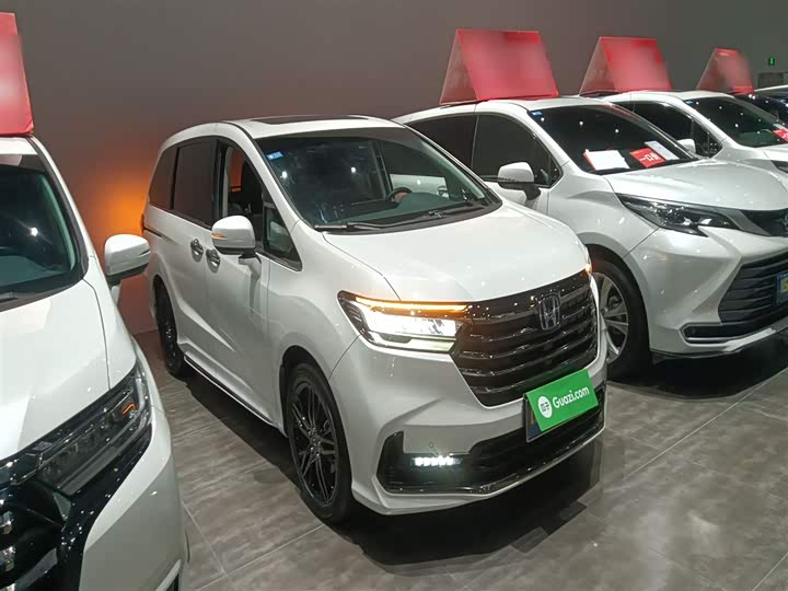 Фото 4 - Honda Odyssey