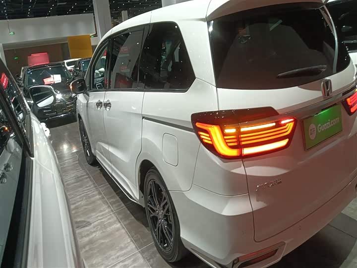 Фото 5 - Honda Odyssey