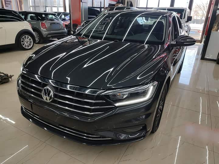 Фото 1 - Volkswagen Sagitar L