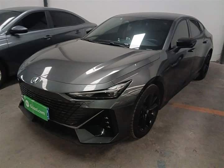 Фото 2 - Changan UNI-V