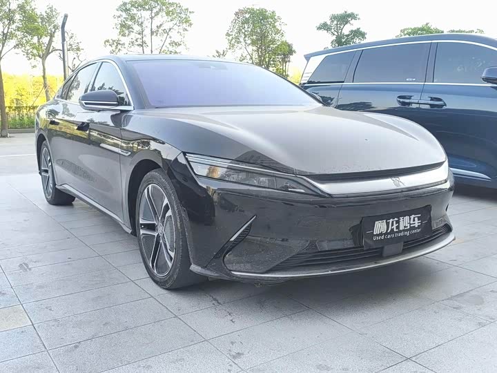 Фото 3 - BYD Han