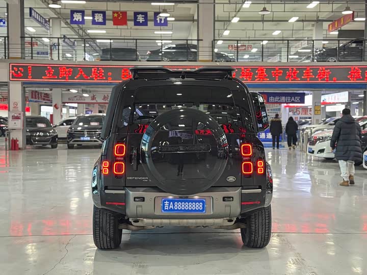 Фото 6 - Land Rover Defender