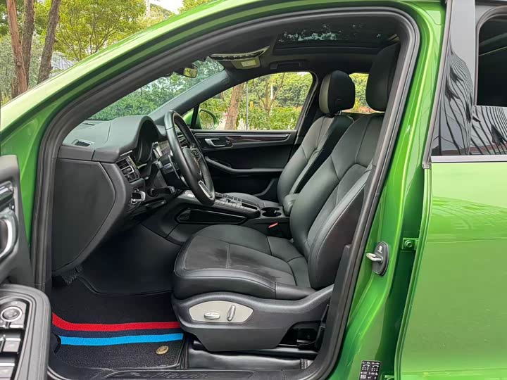 Фото 6 - Porsche Macan