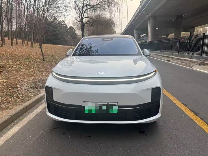 Фото 2 - LiXiang L7