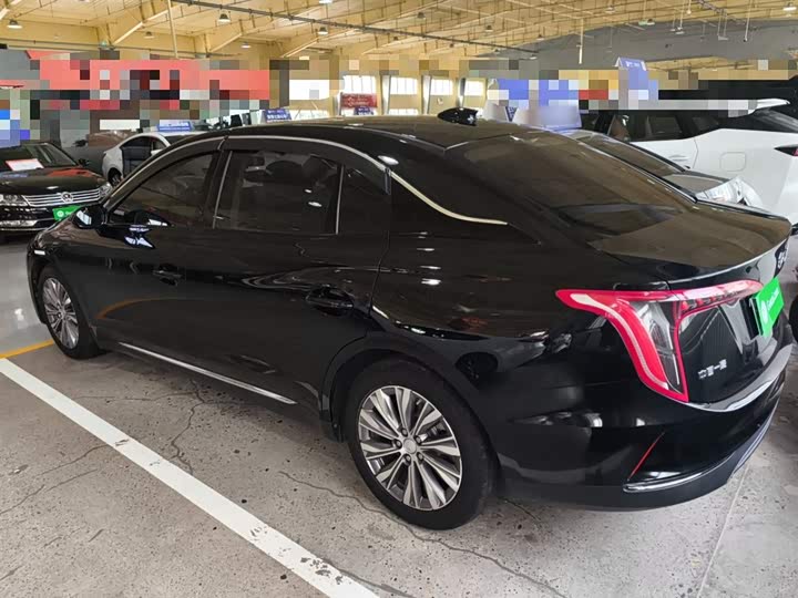 Фото 5 - Hongqi E-QM5