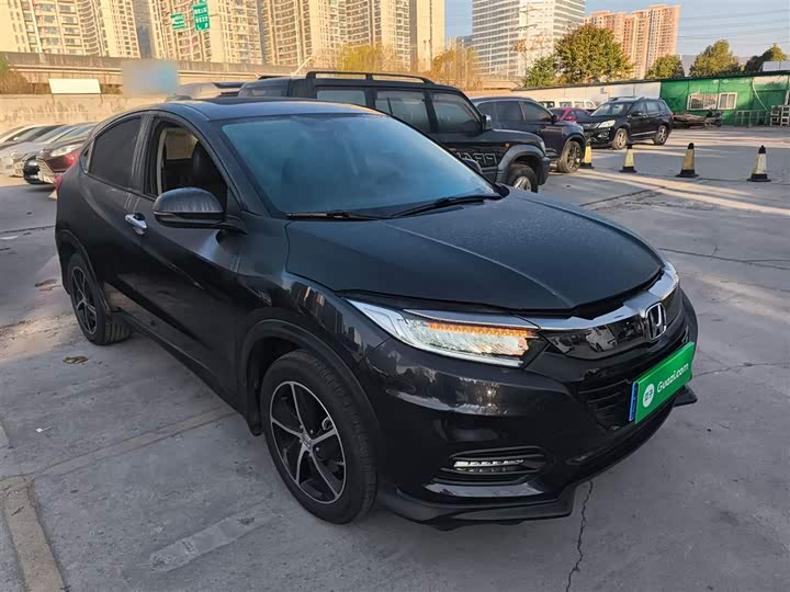 Фото 4 - Honda Vezel