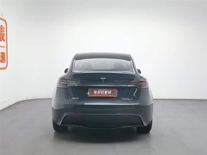 Фото 4 - Tesla Model Y