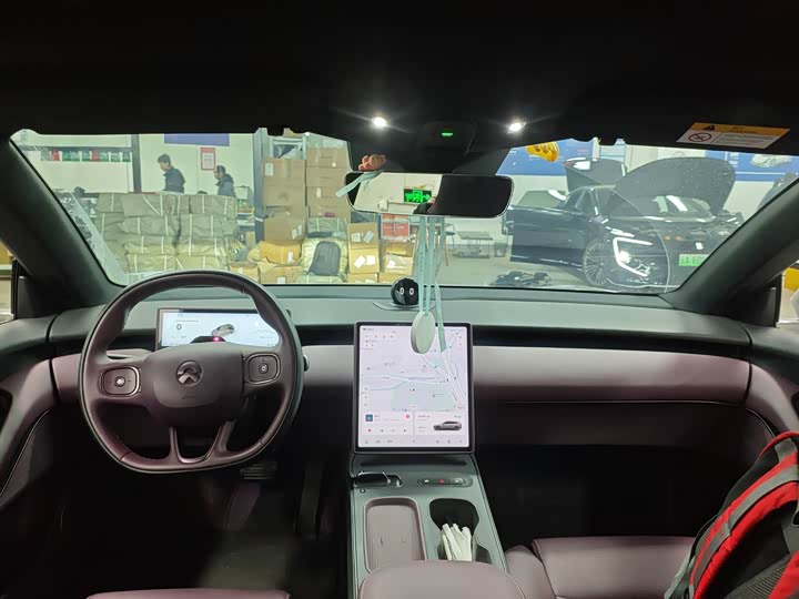 Фото 3 - Nio ET5T