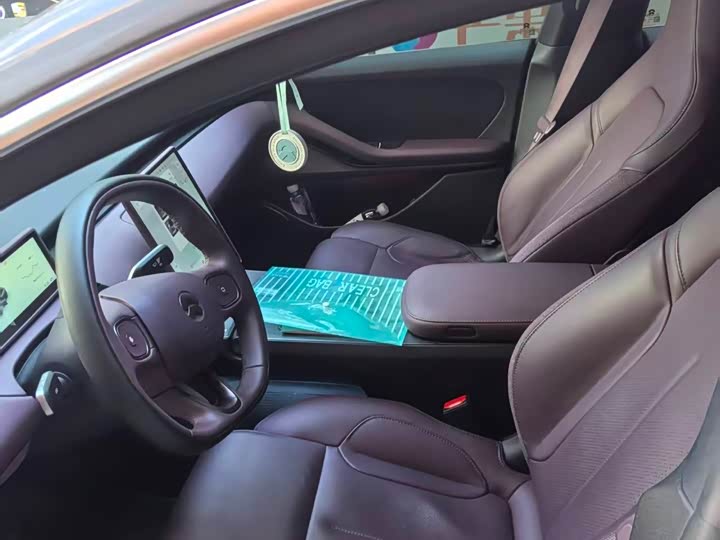 Фото 9 - Nio ET5T